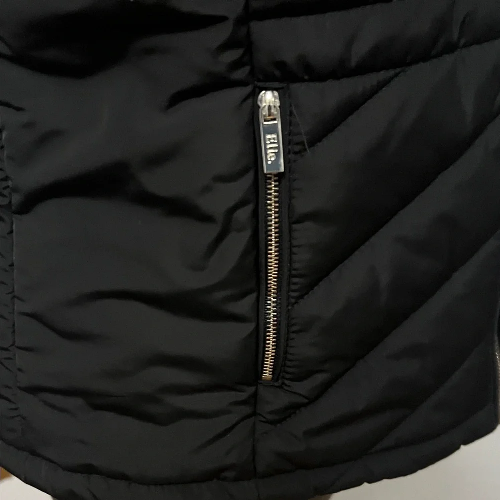 Elie Tahari Black Quilted Vest with Faux Fur Trim - Picture 4 of 7